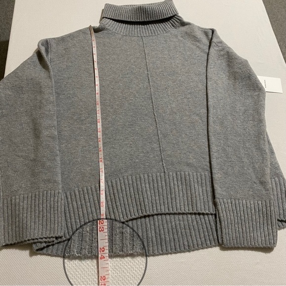 Nordstrom Grey Heather Turtle Neck Sweater Size M - Picture 9 of 12